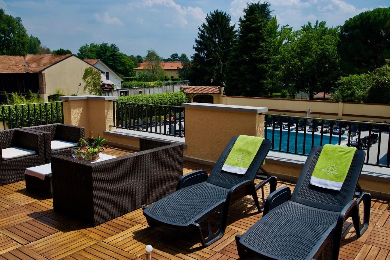 Hotel Dei Giardini Нервиано Экстерьер фото